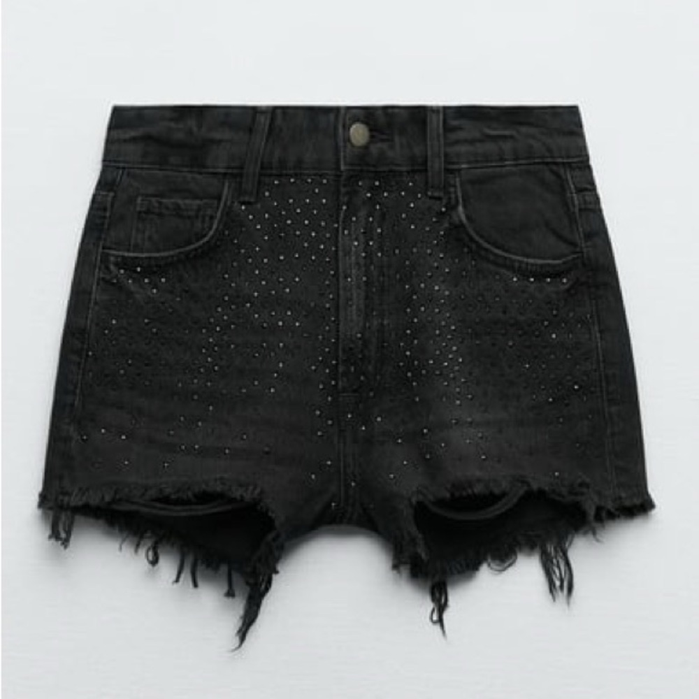 101. Zara The Cut Off Shorts In Black With Embellishment